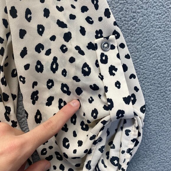 Lush‎ Womens Animal Print Blouse Top Large Cream Black 3/4 Tab Sleeve Popover - Picture 6 of 10